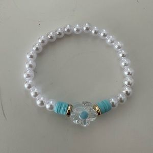 Flower charm Pearl bracelets